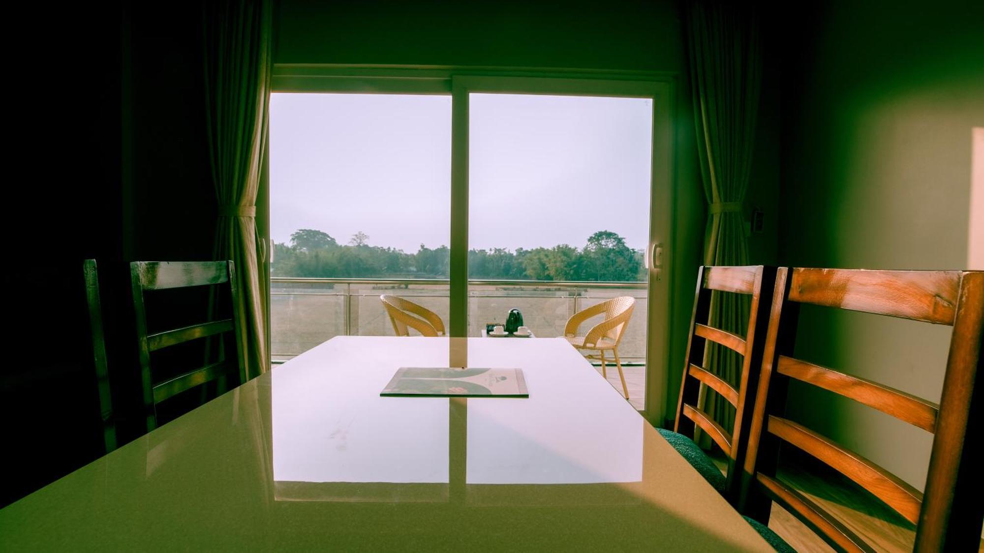 Finn'S Weaver Resort, Kāziranga المظهر الخارجي الصورة