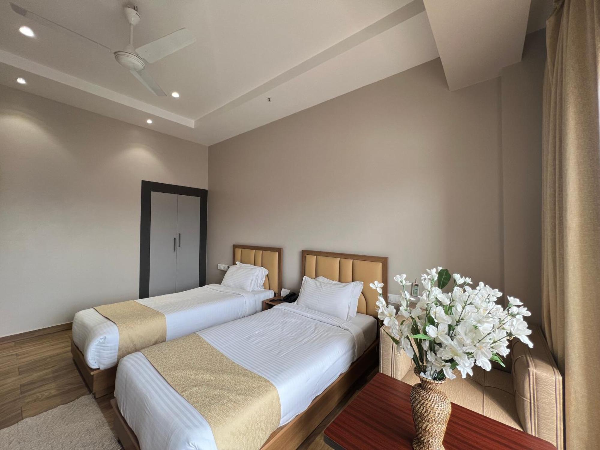 Finn'S Weaver Resort, Kāziranga المظهر الخارجي الصورة
